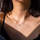 Colgante  Zirkon, con Perla Minimalista